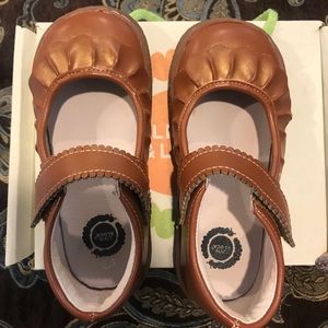 Livie & Luca Ruche Size 12 Honey Gold Shoes